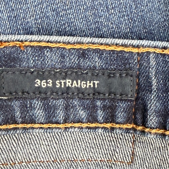 Lucky Brand Mens 363 Straight Jeans 31x32 (32x31) Blue Denim Classic Fit - Picture 3 of 11